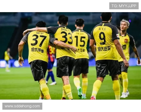 广州队强强对话再燃战火聚焦球队状态走势与关键球员表现