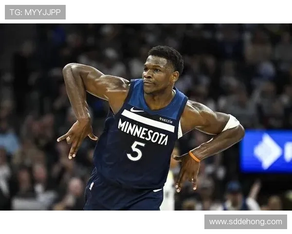 安东尼爱德华兹率领明尼苏达崛起开启新时代领袖成长之路