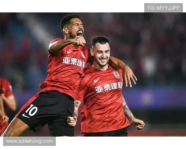 浙江队鏖战长春亚泰 双方激烈拼搏为胜利而战