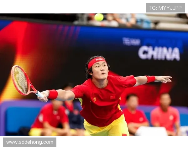 重庆网球队战术创新引领网球新潮流助力球队排名再创新高 重庆网球队战术创新引领网球新潮流助力球队排名再创新高