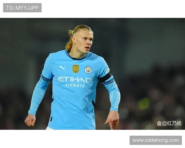 埃尔林哈兰德如何以惊人速度和力量改变当代足球进攻格局